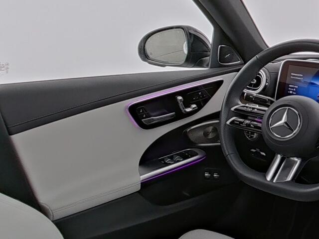 Mercedes-Benz C-KLASSE 300 e AMG Line I Panorama dak I Distronic + I 360° camera I Burmester I Head-up I Digital Light I Memory I Sfeerverlichting I I Stoelverwarming I Comfort onderstel I Thermotronic I MBUX I Keyless GO l