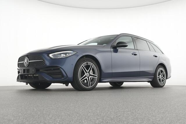 Mercedes-Benz C-KLASSE Estate 300 e AMG Nightpakket Plug-In Hybride | Panoramadak | Trekhaak | Memory | Dode Hoek Ass | Parkeerpakket met Camera | Car PLay | Inclusief 24 maanden Mercedes-Benz Certified garantie voor Europa.