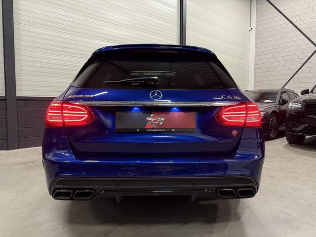 Mercedes-Benz C-KLASSE Estate AMG 63 S PANO/SCHAALSTOELEN/BURMESTER/HEAD-UP/20"BRABUS/360CAMERA/ACC/DISTRONIC/BRILJANTBLAUW/NET GROTE 100DKM BEURT GEHAD BIJ MERCEDES DEALER/UNIEKE AUTO