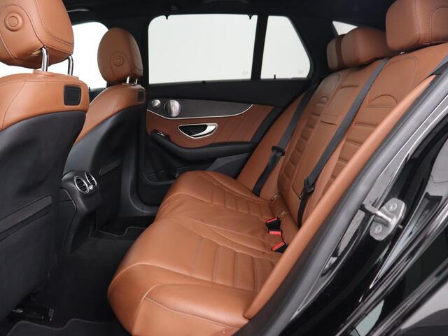Mercedes-Benz C-KLASSE 300e AMG | Stoelventilatie | Panoramadak | Leder | Burmester | Memory | Luchtvering | Carplay | Stoelverwarming | Navigatie | Full LED