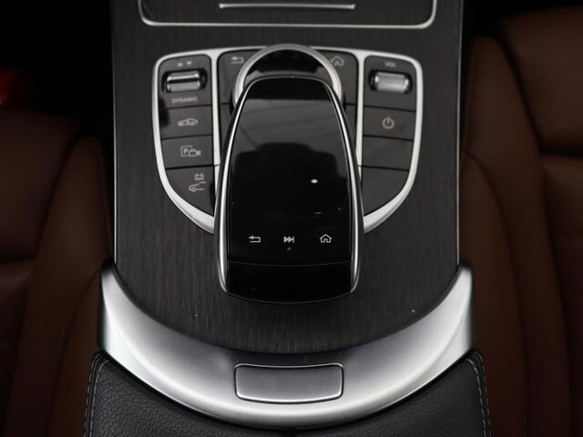 Mercedes-Benz C-KLASSE 300e AMG | Stoelventilatie | Panoramadak | Leder | Burmester | Memory | Luchtvering | Carplay | Stoelverwarming | Navigatie | Full LED