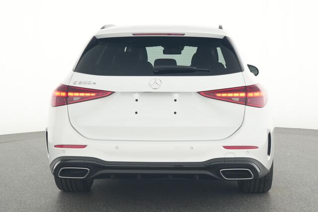 Mercedes-Benz C-KLASSE Estate 300 e AMG Plug-In Hybride | AMG Line | Night Pakket | Trekhaak | Panorama Schuif-Kanteldak | Keyless-Go | Inclusief 24 maanden MB Certified garantie voor Europa.