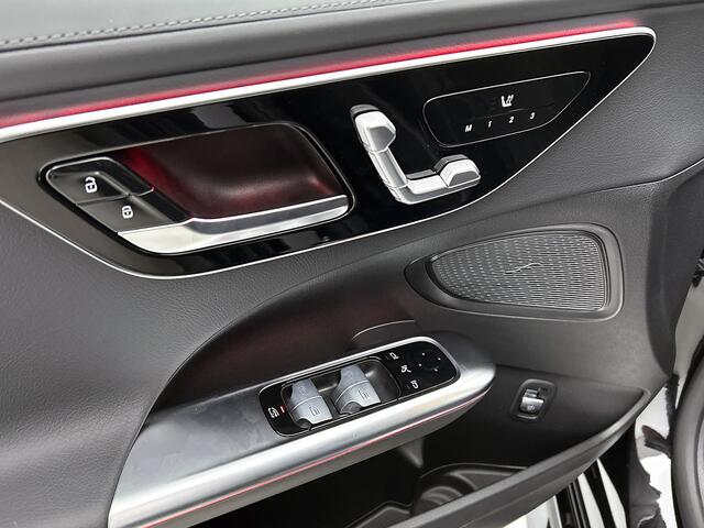 Mercedes-Benz C-KLASSE Estate 180 LIMITED AMG Line | Nightpakket | Comfortpakket Plus | Trekhaak | Parkeerpakket met achteruitrijcamera | Antidiefstalpakket GUARD 360° Plus | EASY PACK achterklep | KEYLESS GO |