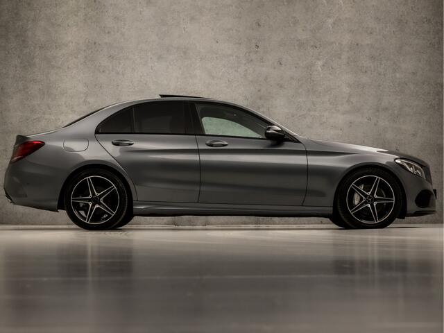 Mercedes-Benz C-KLASSE 180 AMG Sport 157Pk Automaat (DUBBEL PANORAMADAK, NAVIGATIE, LEDER, BURMESTER, ELEK SPORTSTOELEN, ZWART HEMEL, CAMERA, DODEHOEK ASSISTENT, NIEUWE APK, NIEUWSTAAT)