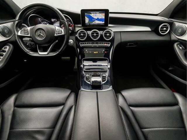 Mercedes-Benz C-KLASSE 180 AMG Sport 157Pk Automaat (DUBBEL PANORAMADAK, NAVIGATIE, LEDER, BURMESTER, ELEK SPORTSTOELEN, ZWART HEMEL, CAMERA, DODEHOEK ASSISTENT, NIEUWE APK, NIEUWSTAAT)