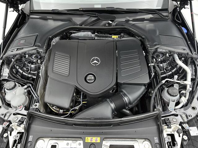Mercedes-Benz C-KLASSE 180 AMG | Nightpakket | Trekhaak | Memorypakket | KEYLESS GO-comfortpakket | USB-pakket | Parkeerpakket met 360°-camera | ALARM GUARD 360° Plus |