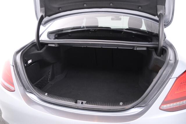 Mercedes-Benz C-KLASSE 220 d Premium Plus Pack Navigatie, AMG Velgen, Climate control
