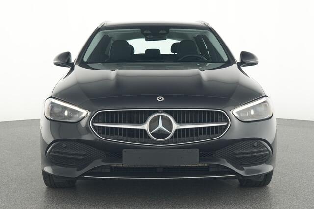 Mercedes-Benz C-KLASSE Estate 300 e Plug-In Hybride Panorama Schuif-Kanteldak | Trekhaak | Keyless-Go | Distronic | Easy-Pack Achterklep | Ledkoplampen. Inclusief 24 maanden MB Certified garantie voor Europa.
