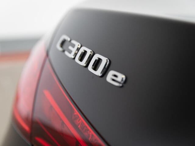 Mercedes-Benz C-KLASSE Limousine 300e Business Solution AMG