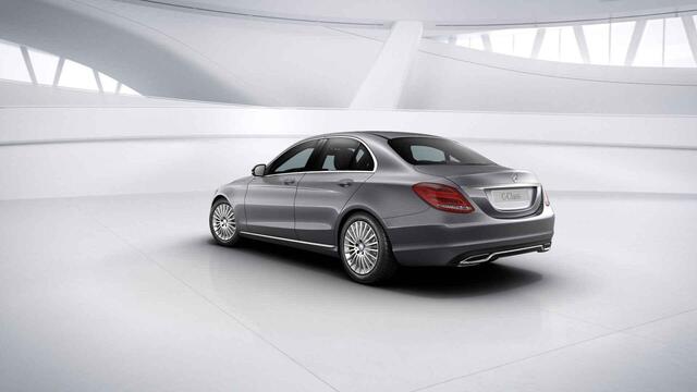 Mercedes-Benz C-KLASSE 180 Ambition | Stoelverwarming | Exclusive interieur | 17" lichtmetalen velgen |