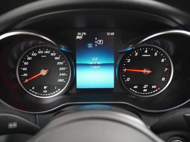 Mercedes-Benz C-KLASSE 300 Avantgarde Facelift Navigatie Camera Stoelverwarming Adaptive Cruise Stuur assistent