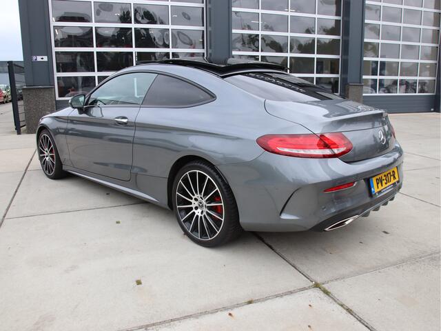 Mercedes-Benz C-KLASSE Coupé 300 Prestige AMG Pano, Leder, 4x Camera, BOMVOL! Zomer aanbieding!