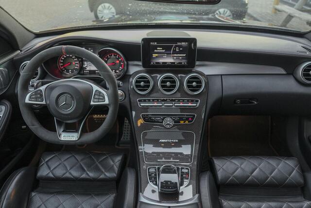 Mercedes-Benz C-KLASSE C63s AMG 510pk Edition 1 Panoramadak Burmester Kuipstoelen Sportuitlaat Distronic Camera Carbon