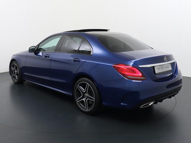 Mercedes-Benz C-KLASSE 180 AMG 180 AMG // Panoramadak // MultiBeam LED // Nightpakket // Digitaal Dashbord // Carplay // Sfeerverlichting
