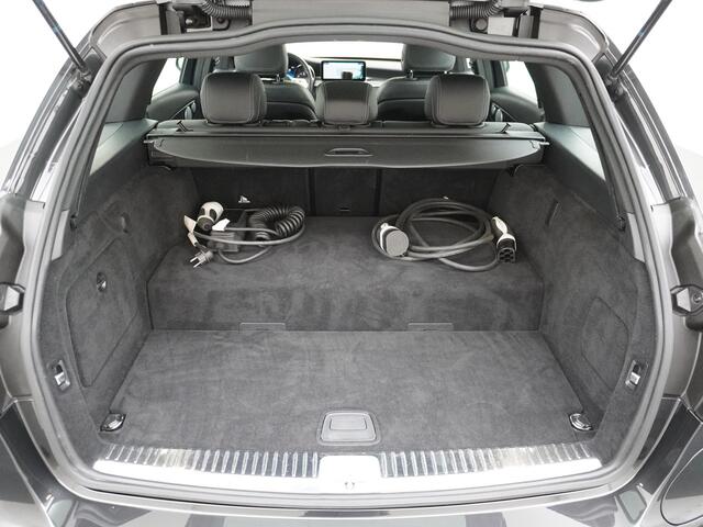 Mercedes-Benz C-KLASSE Estate 300 e Advantage Pack AMG PHEV PLUG-IN HYBRIDE | ADAPTIEVE CRUISE CONTROL | BURMESTER AUDIO | PANORAMADAK | LEDER/ALCANTARA | FULL OPTIONS | RIJKLAAR MET 12 MAANDEN BOVAG GARANTIE