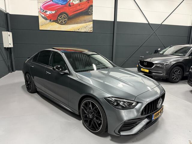 Mercedes-Benz C-KLASSE 180 AMG Line Automaat - Leder - Navigatie - Camera - Panoramadak - Full Option - Nieuwstaat - 1e Eigenaar