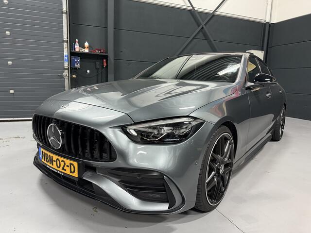 Mercedes-Benz C-KLASSE 180 AMG Line Automaat - Leder - Navigatie - Camera - Panoramadak - Full Option - Nieuwstaat - 1e Eigenaar