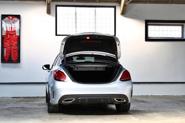 Mercedes-Benz C-KLASSE 180 Business Solution AMG | Panoramadak | 360 Camera | LED | NL auto | 1e eigenaar |