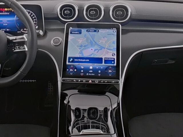 Mercedes-Benz C-KLASSE Estate 300 e AMG Plug-In Hybride AMG Line | Night Pakket | Trekhaak | Panorama Schuif-Kanteldak | Dodehoek Assist. Inclusief 24 maanden MB Certified garantie voor Europa.