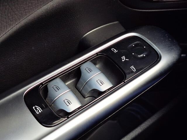 Mercedes-Benz C-KLASSE 300 e AMG Line Limited | Panoramadak | Trekhaak | Night pakket | 360? camera | Dodehoekassistentie | Sfeerverlichting