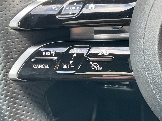 Mercedes-Benz C-KLASSE Estate 180 AMG Line Trekhaak Pano Burmester Memory HUD Leer Verw+Ventilatie BOMVOL!
