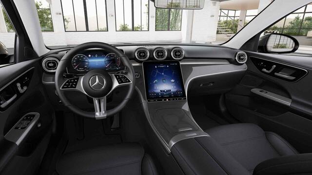 Mercedes-Benz C-KLASSE 180 Luxury Line | Panoramadak | Trekhaak | Memory stoelen | Getint glas | Sfeerverlichting |
