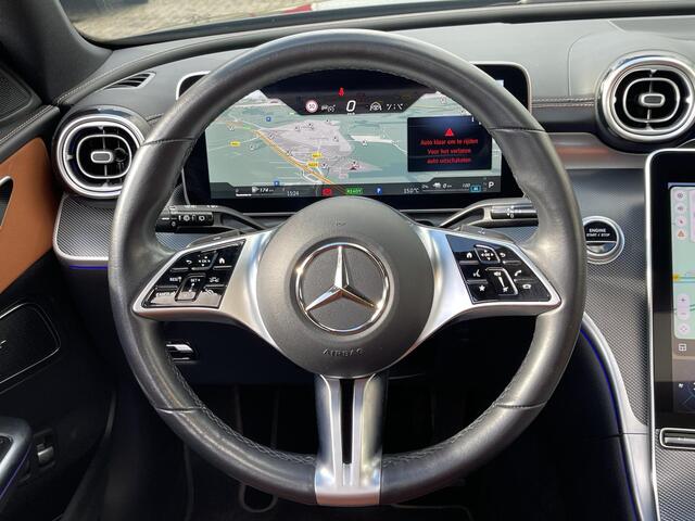 Mercedes-Benz C-KLASSE Estate 300 e Luxury Line 18"/Panoramadak/Trekhaak/Laser LED/Leder + memory l + r/Stoel + stuurverwarming/360 camera/Keyless/Adaptieve cruise/Dodehoek/Sfeerverlichting