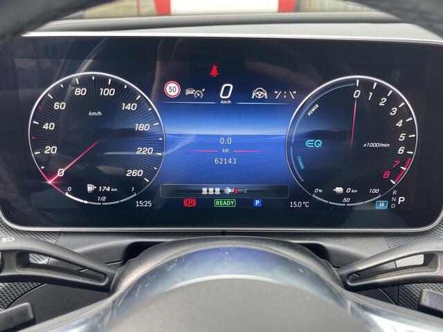 Mercedes-Benz C-KLASSE Estate 300 e Luxury Line 18"/Panoramadak/Trekhaak/Laser LED/Leder + memory l + r/Stoel + stuurverwarming/360 camera/Keyless/Adaptieve cruise/Dodehoek/Sfeerverlichting
