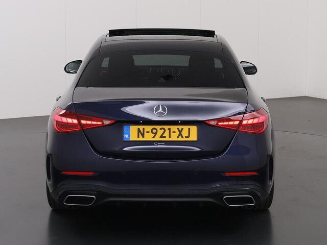 Mercedes-Benz C-KLASSE 180 AMG Line | Night | Panoramadak | Sfeerverlichting | Stoelverwarming | 19" lichtmetalen velgen |