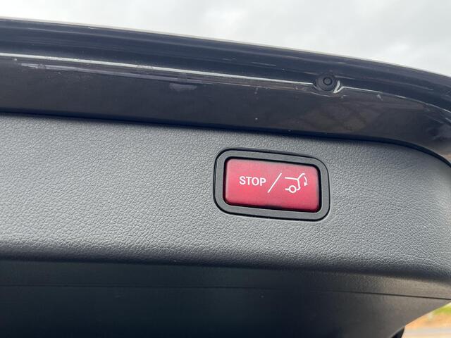 Mercedes-Benz C-KLASSE Estate 300 e Luxury Line | ELKTR. TREKHAAK | DODE HOEK DETECTIE | ELKTR. STOELEN MET GEHEUGEN | APPLE CARPLAY |