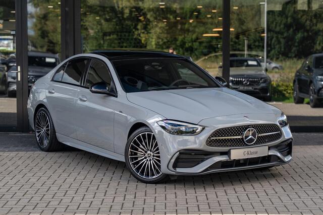 Mercedes-Benz C-KLASSE 300e Business Solution AMG | Night | Panoramaschuifdak | 360°-camera | DIGITAL LIGHT | Sfeerverlichting | 19" multispaaks AMG velgen |