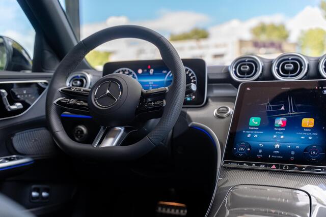 Mercedes-Benz C-KLASSE 300e Business Solution AMG | Night | Panoramaschuifdak | 360°-camera | DIGITAL LIGHT | Sfeerverlichting | 19" multispaaks AMG velgen |