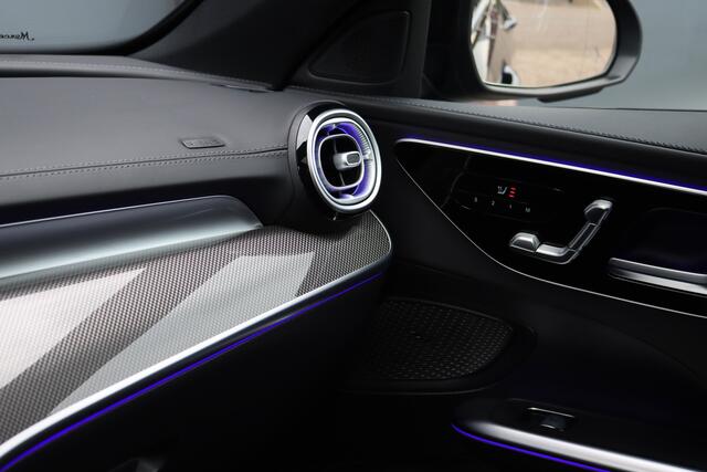 Mercedes-Benz C-KLASSE Estate 300 e AMG Line Aut9 | Panoramadak | Distronic | Memory | Trekhaak | Leder | Camera | Sfeerverlichting | Dodehoekassistent | Stoelverwarming | High Perf. LED |