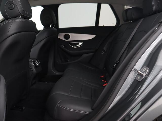 Mercedes-Benz C-KLASSE 350e Lease Edition Plus | 60.800km NAP | Leder | Adaptive cruise | Stoelverwarming | Camera | Sfeerverlichting | Full LED | Luchtvering | Navigatie | PHEV | Plug In