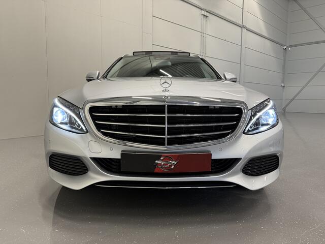 Mercedes-Benz C-KLASSE Estate 180 Exclusive 30.721km/PANO/LED/CAMERA/AMBIENT/SPORTSTOELEN H.LEER/DODE-HOEK/17"/PARKTRONIC/PRIVACY/IRIDIUMSILBER/UNIEKE AUTO/1E EIGENAAR