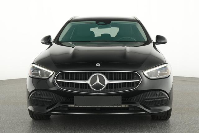 Mercedes-Benz C-KLASSE Estate 300 e Plug-In Hybride Trekhaak | Panorama Schuif-Kanteldak | Apple CarPlay | Easy-Pack Achterklep | Keyless-Go | Ledkoplampen. Inclusief 24 maanden MB Certified garantie voor Europa.