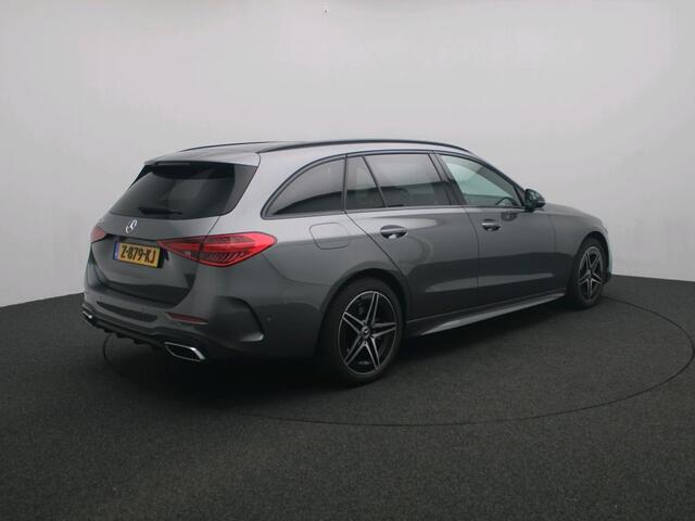 Mercedes-Benz C-KLASSE Estate 300 e AMG Plug-In Hybride AMG Line | Night Pakket | Panorama Schuif-Kanteldak | Ledkoplampen | Alarm | Achteruitrijcamera | Keyless-Go | Memory Voorstoelen. Inclusief 24 maanden MB Certified garantie voor Europa.
