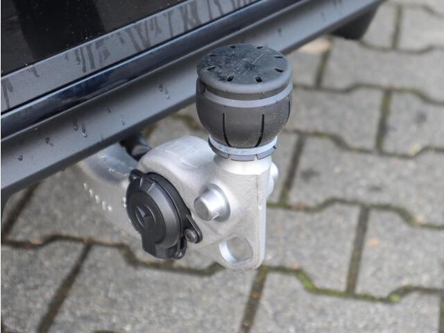 Mercedes-Benz C-KLASSE Estate 300 e AMG Line