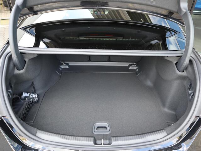 Mercedes-Benz C-KLASSE 180 Business Solution AMG