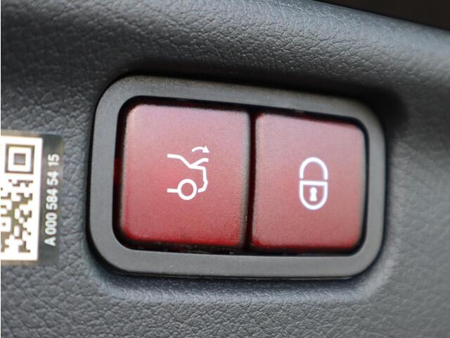 Mercedes-Benz C-KLASSE 180 Business Solution AMG