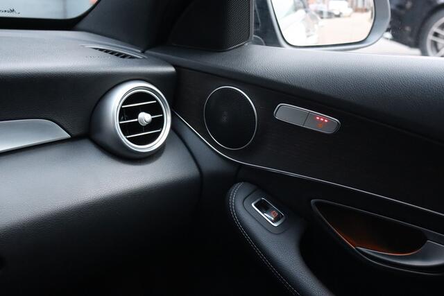 Mercedes-Benz C-KLASSE Estate 220 d Premium+ AMG Line | Camera | Trekhaak | Multibeam LED | Standverwarming | Nightpakket | Stoelverwarming | Elektrische Achterklep |