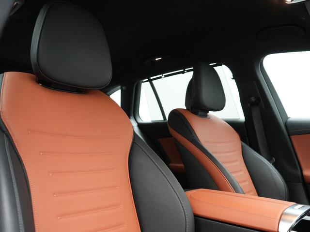 Mercedes-Benz C-KLASSE Estate 300 e AMG Line Plug In Hybrid 313pk Dealer O.H. PHEV | Adaptive Cruise | Head Up | Camera | Digital LED | Bi Color Lederen Sportstoelen Verwarmd | Apple Carplay | Sfeerverlichting | Virtual | Navigatie | DAB |