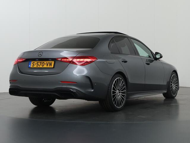 Mercedes-Benz C-KLASSE 200 AMG Line | Night | Panoramadak | 19" lichtmetalen velgen | Sfeerverlichting | Getint glas | Stoelverwarming |