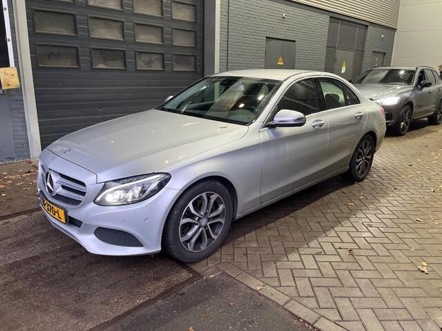 Mercedes-Benz C-KLASSE 180 Prestige | Stoelverwarming | 17 Inch | Stoelverlengers | Navigatie | Cruise Control