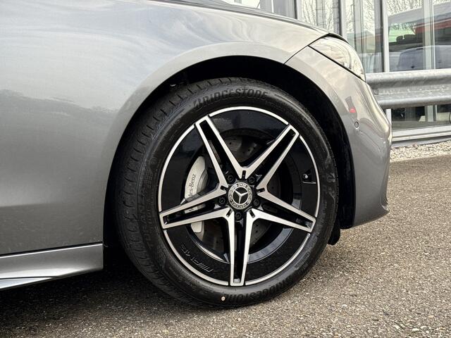 Mercedes-Benz C-KLASSE Estate 300 e AMG Line | Pano | 1 jaar fab. garantie | Elek. trekhaak | Dealer OH