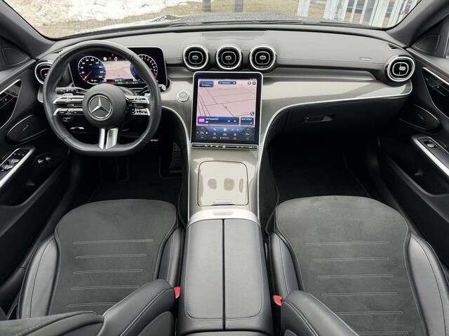 Mercedes-Benz C-KLASSE Estate 300 e AMG Night Line Pano/dak, trekhaak, sfeer verlichting, camera, etc