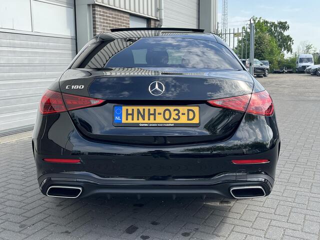 Mercedes-Benz C-KLASSE 180 Star Edition AMG | Night Pakket | Panoramadak | Sierdelen Lindehout Antraciet | Apple CarPlay | Android Auto | Dodehoekassistent | Elektrisch Verstelbare Stoelen + Memory | Stoelverwarming | Sfeerverlichting | Achteruitrijcamera