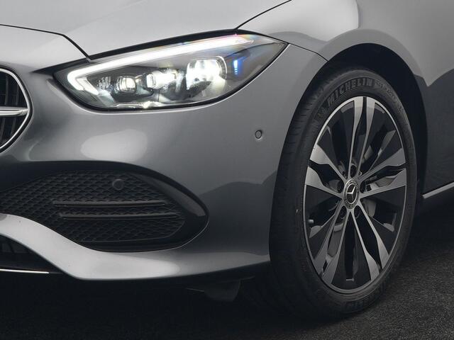 Mercedes-Benz C-KLASSE Estate 300 e Avantgarde Plug In Hybrid 313pk Dealer O.H PHEV | Panodak | Adaptive Cruise | 360 Camera | Digital Light | Lederen Sportstoelen Verwarmd | Keyless | Navigatie | Virtual | DAB+ | 18" L.M |