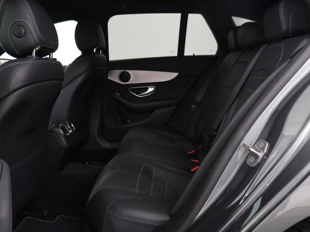 Mercedes-Benz C-KLASSE 160 AMG Limited | Stoelverwarming | Leder/Alcantara | Camera | Carplay | Digital Cockpit | Navigatie | Park Assist | Full LED