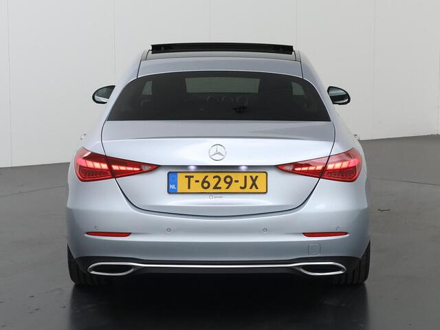 Mercedes-Benz C-KLASSE 180 AMG Line | Panoramadak | Trekhaak | 360 graden camera |